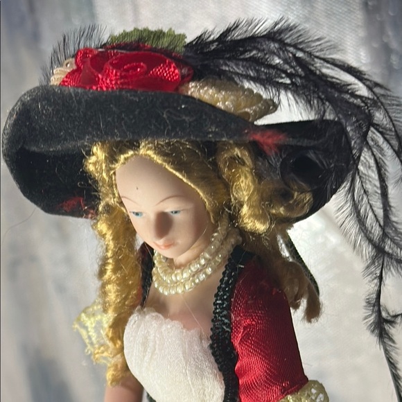 Vintage Porcelain Victorian Dresser Half Doll or Tassel Doll Stand & Hang Option - Picture 10 of 16